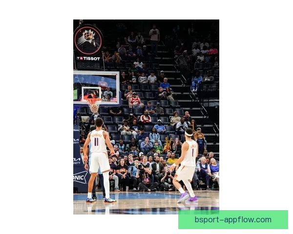 布克砍下36分引领太阳客场战胜灰熊 杰伦格林贡献21分6篮板吉莱斯皮双十